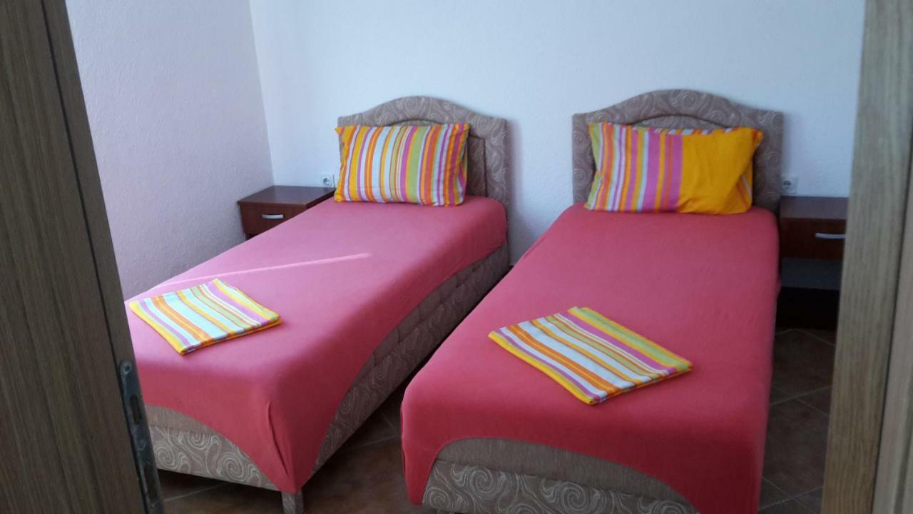 Apartments Music Sutomore Exterior foto